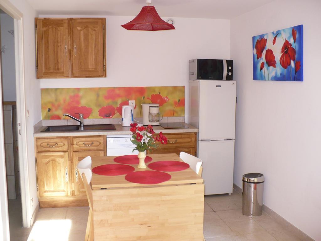 Appartement Soleil Rouge à Les Adrets-de-l'Estérel Chambre photo