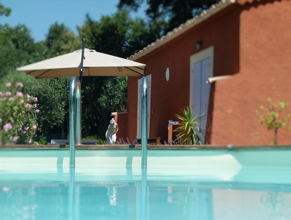 Appartement Soleil Rouge à Les Adrets-de-l'Estérel Extérieur photo