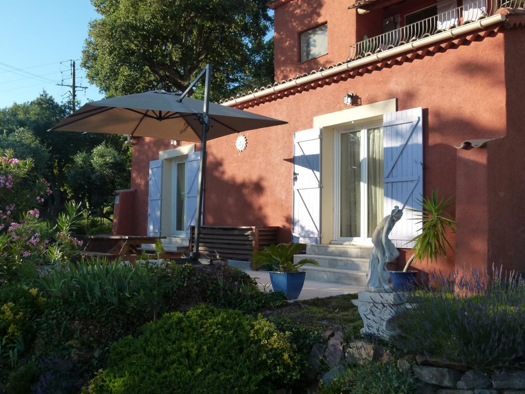 Appartement Soleil Rouge à Les Adrets-de-l'Estérel Extérieur photo