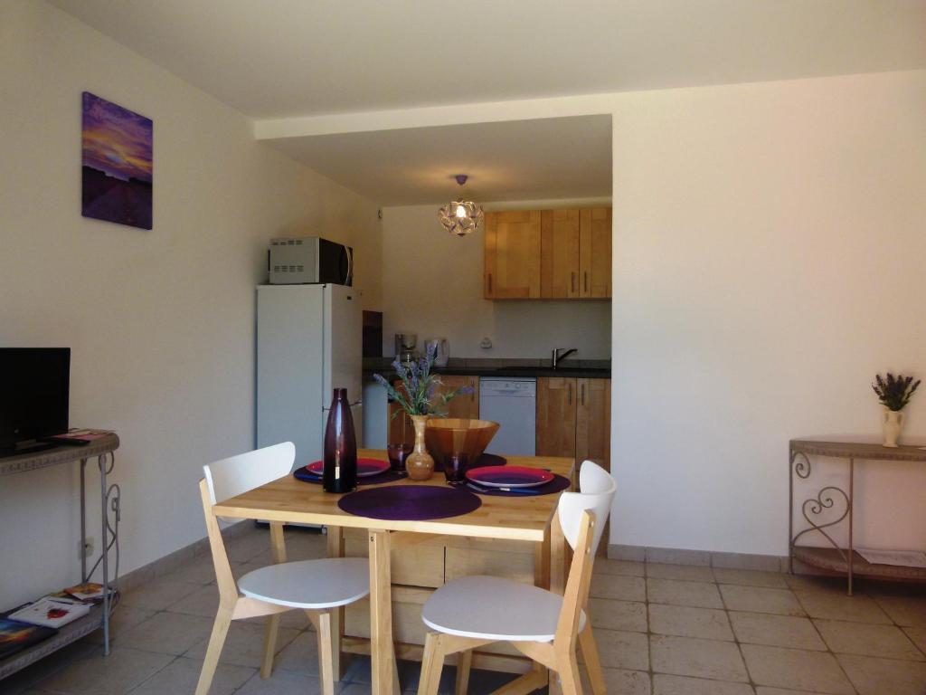 Appartement Soleil Rouge à Les Adrets-de-l'Estérel Chambre photo